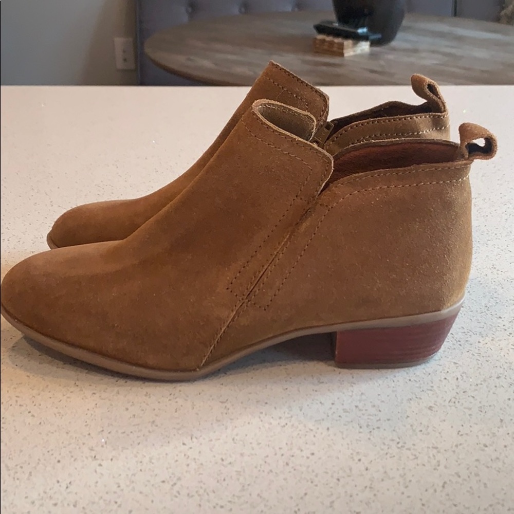 Diba Layla suede boot, size 8